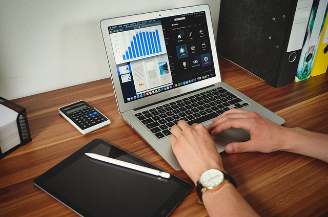 1750035736360332.jpg student-5224082_640.jpg